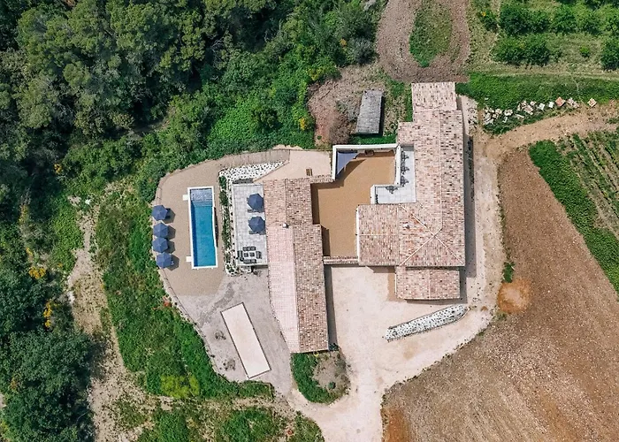 Vila Mas De Toulair, Spacieuse D'exception 5 Etoiles Saint-Christol-de-Rodieres
